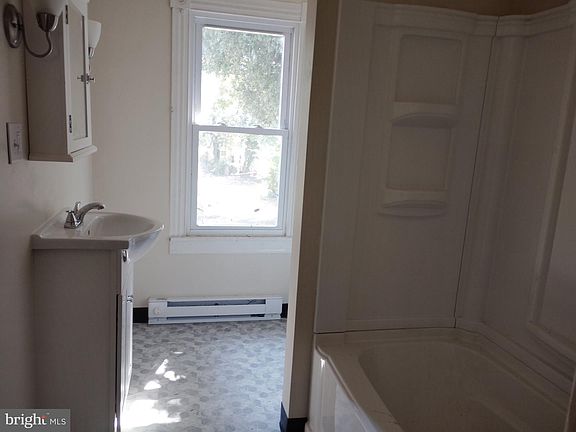 3rd image of 31 Jack Surrency Way