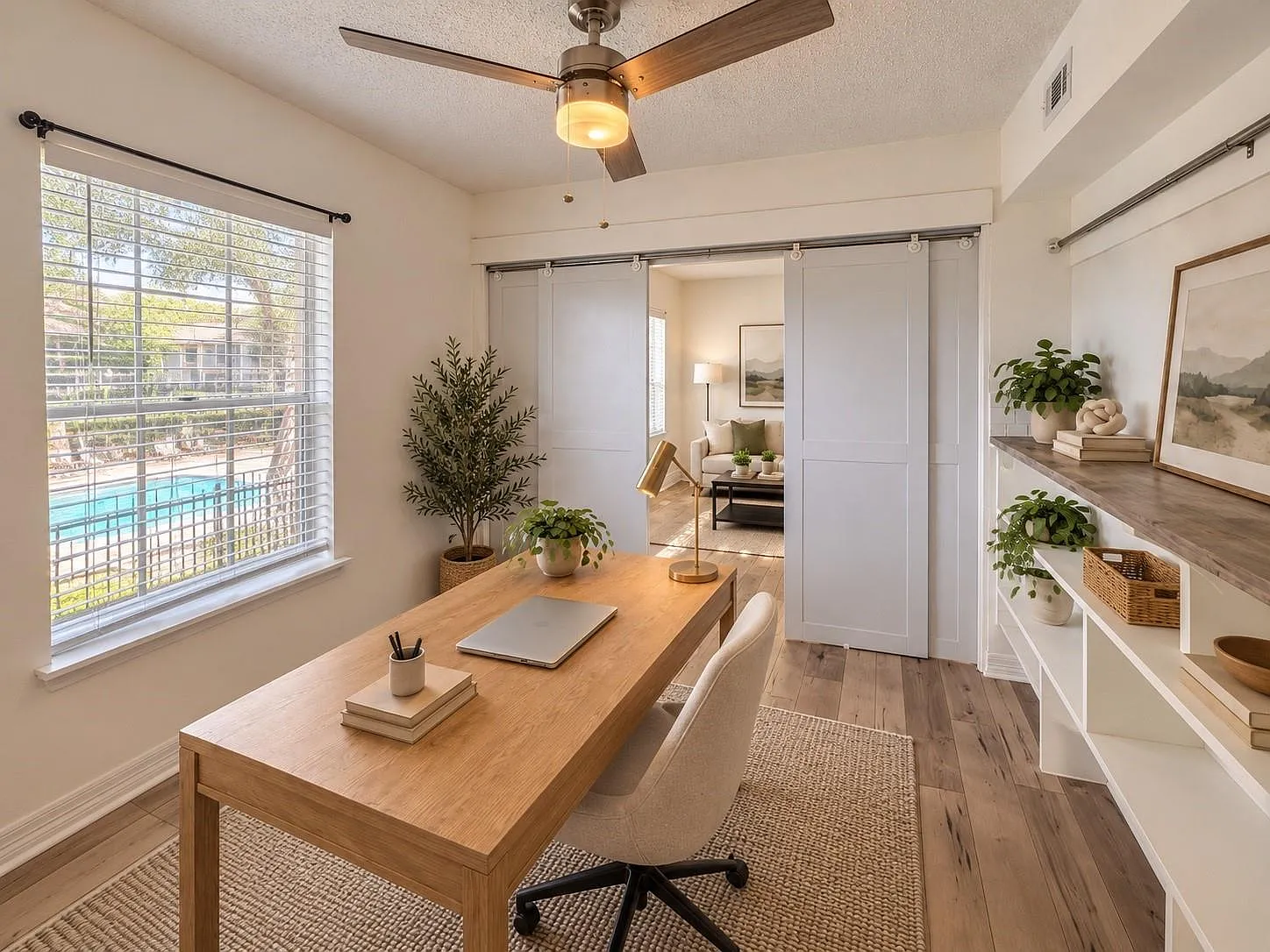 1 bed, 1.0 bath, 726 sqft, $1,545 — Photo 4