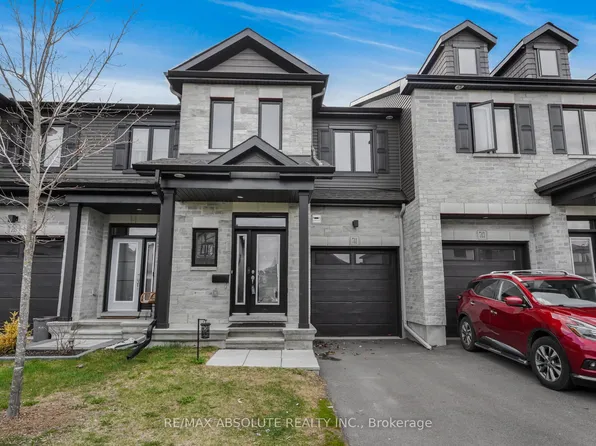 741 Namur St, Russell, ON K0A 1W0