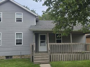 304 W Lynn St, Stryker, OH 43557