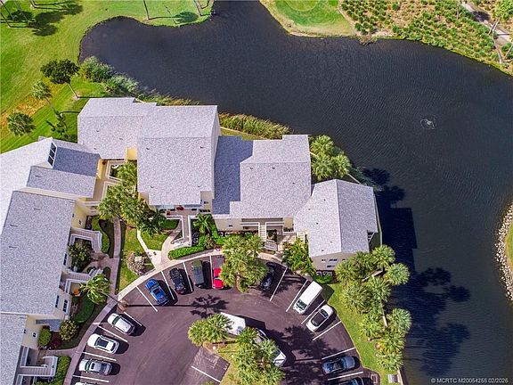 2nd image of 5557 NE Gulfstream Way