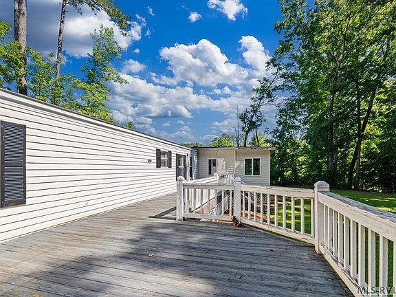 29th image of 149 Greenvalley Dr