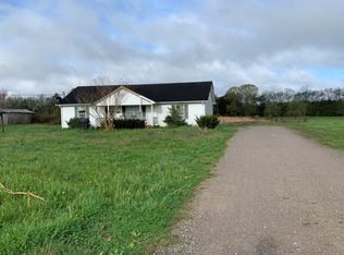 4960 Smiley Rd, Chapel Hill, TN 37034