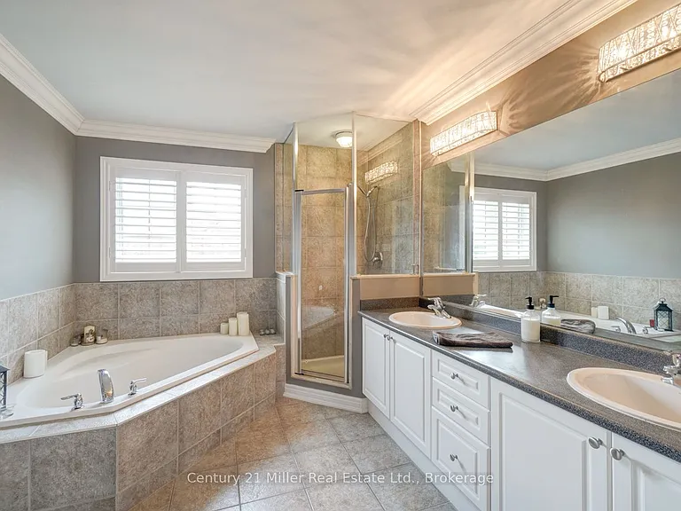 8 Watercliff Pl — Photo 21