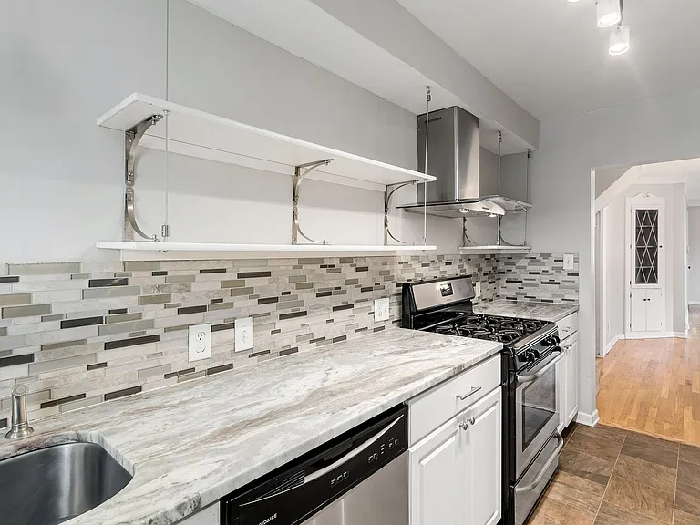 1650 Northwest Blvd #B — Photo 10