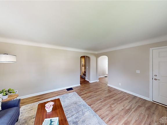 4th image of 6227 Mayflower Ave