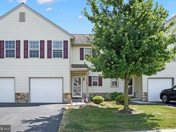 115 N Village Cir, Palmyra, PA 17078