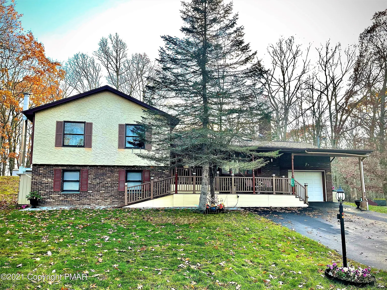 114 Chamberlain Dr photo 1