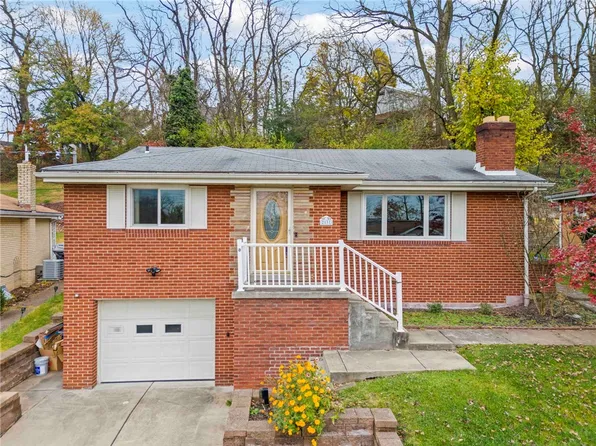 2031 Arnold Acres Dr, Pittsburgh, PA 15205