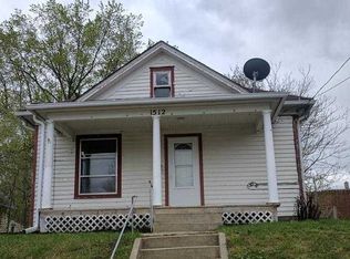 1512 W 3rd St, Sioux City, IA 51103