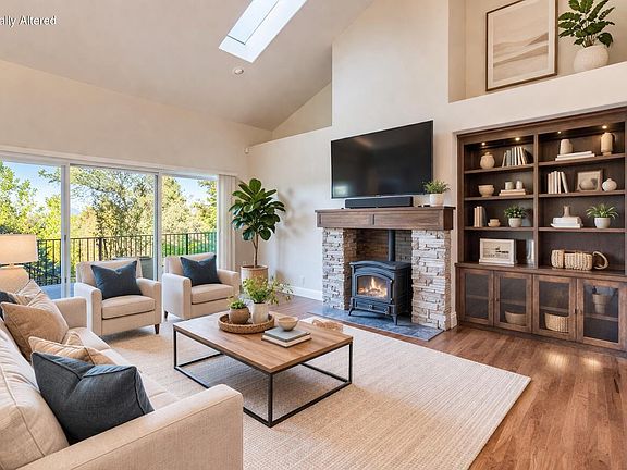 4th image of 3126 Riesling Path