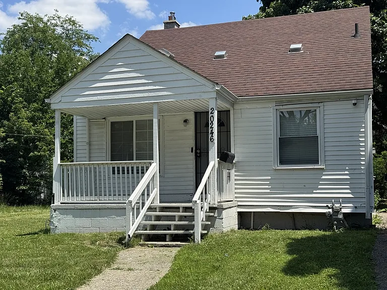 20246 Bloom St — Photo 1