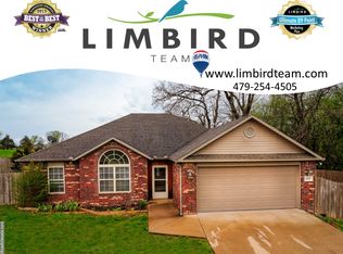 1101 Carney Cir, Pea Ridge, AR 72751