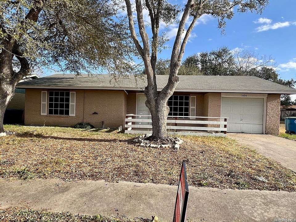 1st image of 1404 Glendale