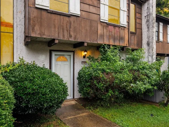742 Highland Square Dr, Shreveport, LA 71107