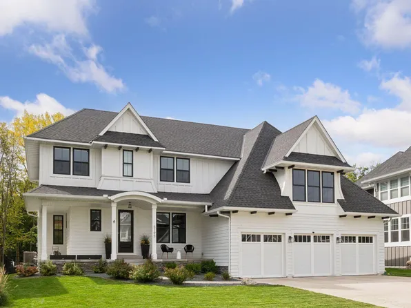 5195 Ranchview Ln N, Plymouth, MN 55446