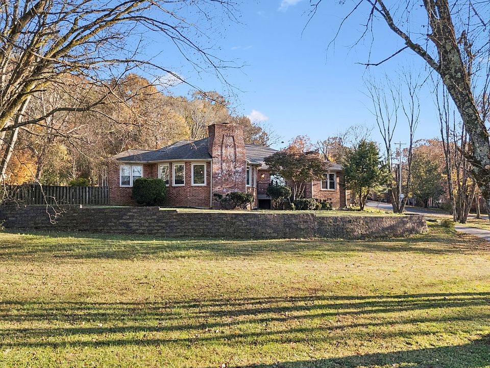 1st image of 4451 Chandler Rd