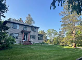 26 Sunup Trl, Riverhead, NY 11901