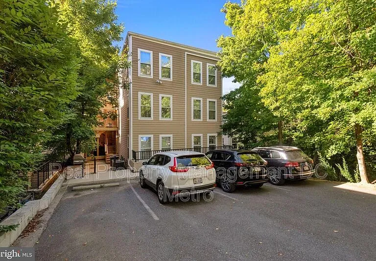 3925 Fulton St NW #2 — Photo 22
