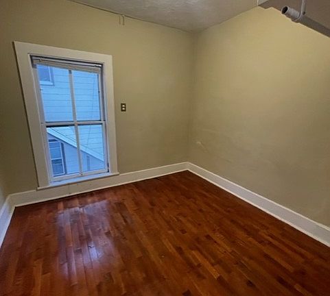 3rd image of 929 7th St S