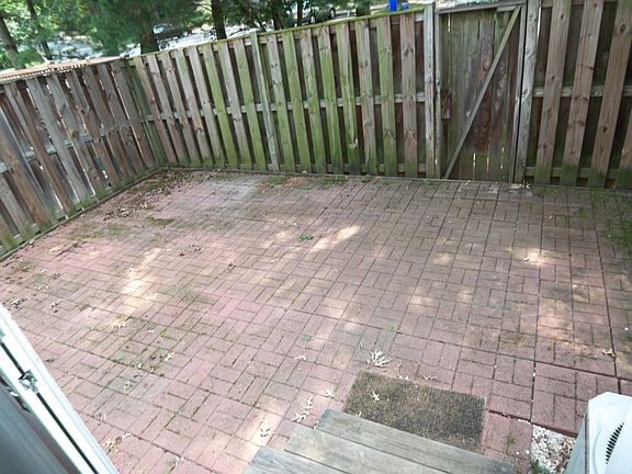 3rd image of 20519 Lowfield Dr