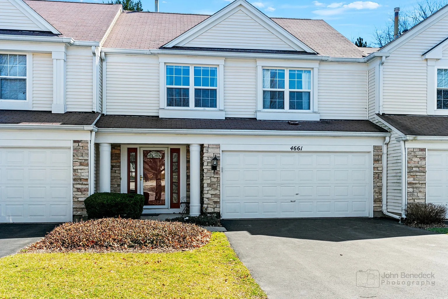 4661 Burnham Dr photo 1