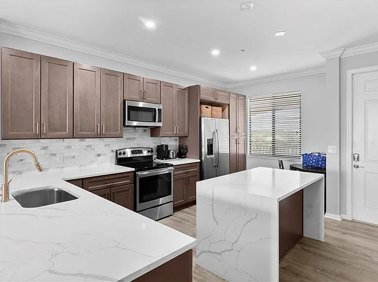 9727 Acqua Ct #444 — Photo 3