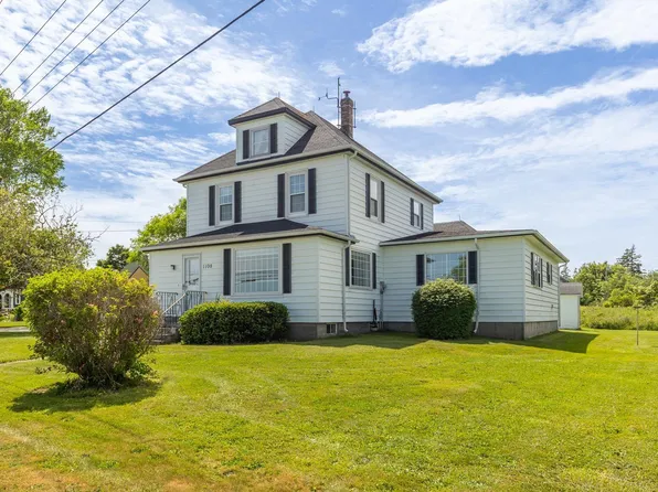 1108 Highway 335, Middle West Pubnico, NS B0W 3S0