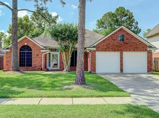 719 Oak Harbor Dr, Houston, TX 77062