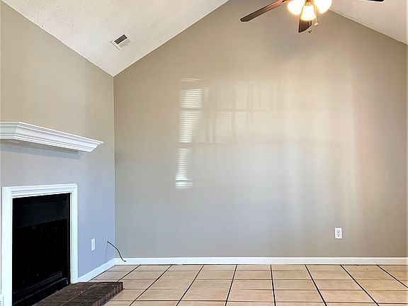 4560 Summer Creek 9