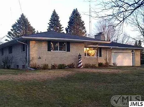 849 Kennedy St photo 1