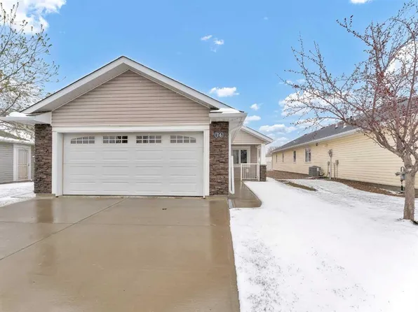 74 Chartwell Pl SE, Medicine Hat, AB T1B 0E4