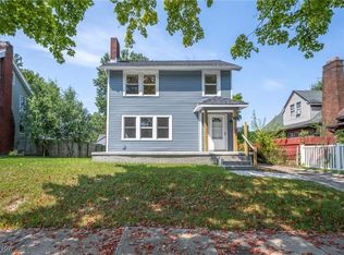 656 S Sunset View Dr, Akron, OH 44320