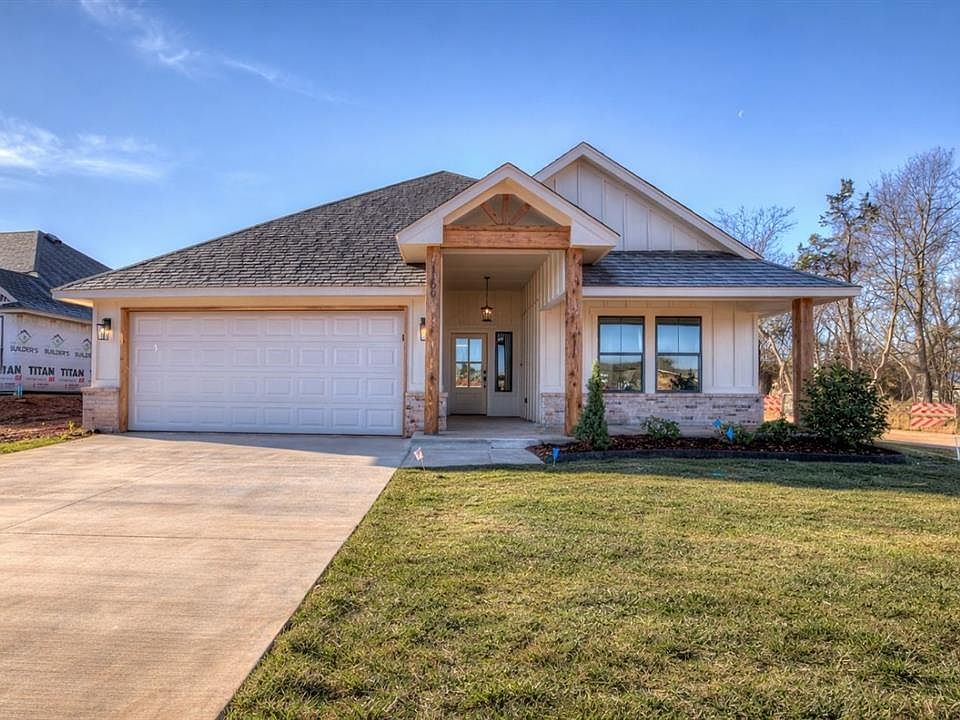 1st image of 1100 Wisteria Way