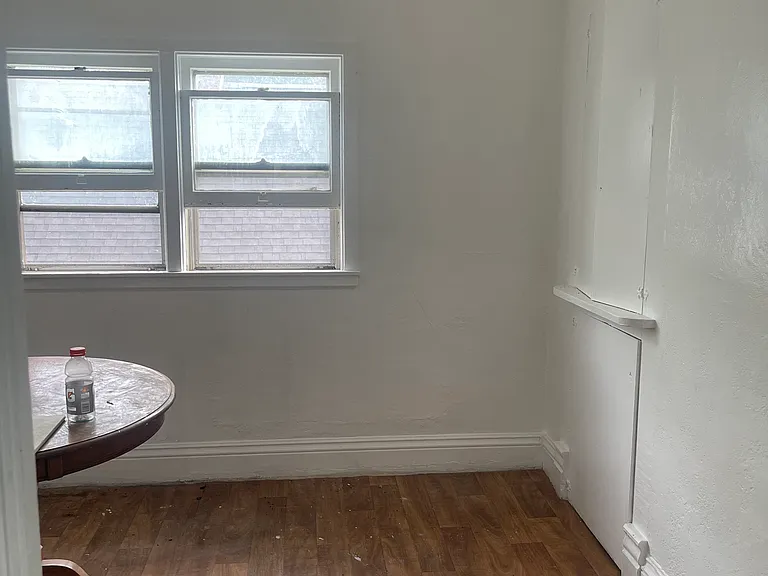 1009 19th St #2 — Photo 10