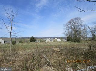 Lost Rd, Martinsburg, WV 25403