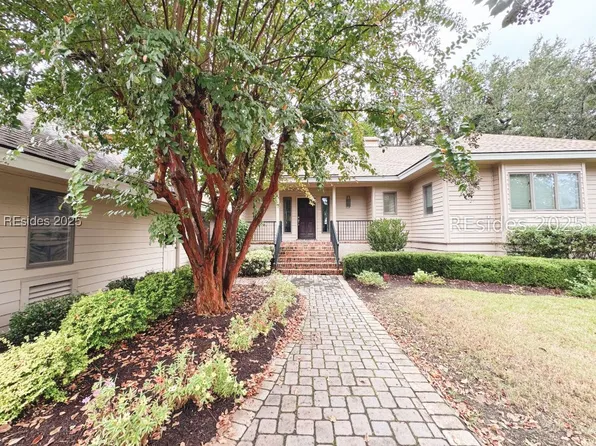 28 Spartina Point Dr, Hilton Head Island, SC 29926