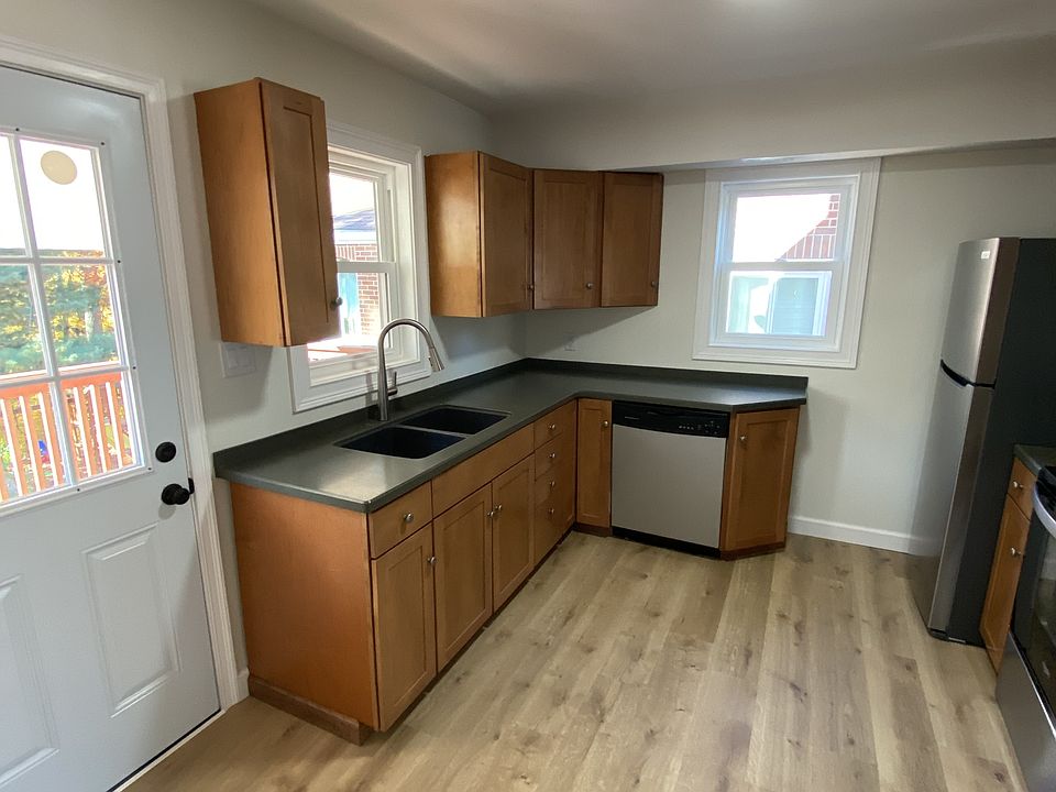 1st image of 841 Jeanette Ave
