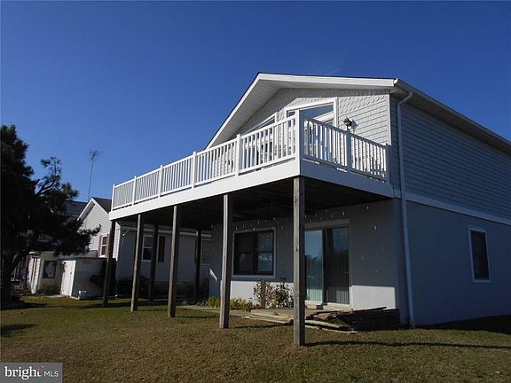 2nd image of 42 Oyster Bay Dr
