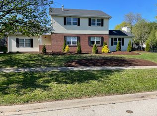 8348 Adbeth Ave, Woodridge, IL 60517