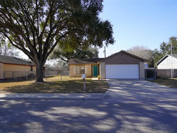 1205 Oregon St, Alice, TX 78332