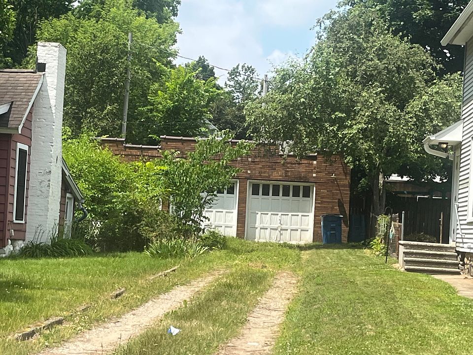 2nd image of 45 Central St
