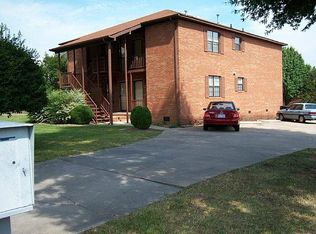 2304 Huntington Rd, Burlington, NC 27215