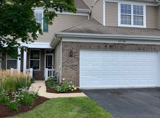4558 Half Moon Dr UNIT B, Yorkville, IL 60560