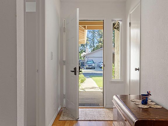 5th image of 1812 Innsbrook Dr