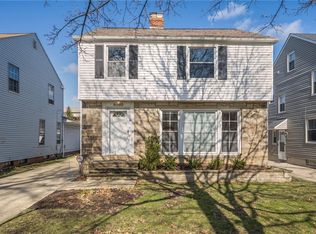 4083 Bushnell Rd, University Heights, OH 44118