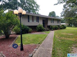 530 Dogwood Ln, Mulga, AL 35118