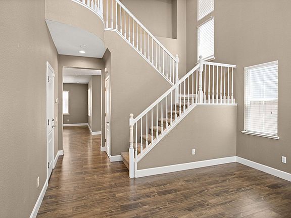 2nd image of 2321 Paseo De Leon