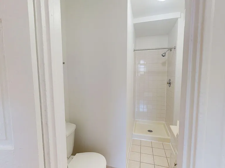 1515 E. 54th Street — Photo 58