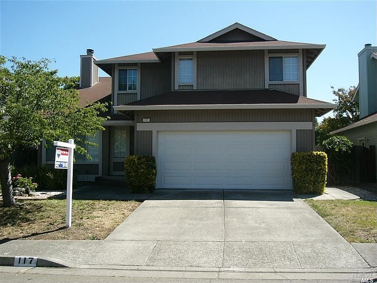 1st image of 117 Ahlstrom Cir